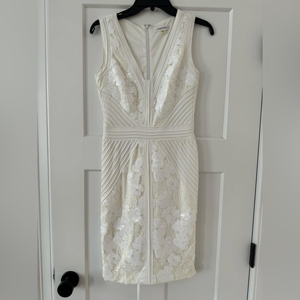 Calvin Klein size 2 white and ivory dress
